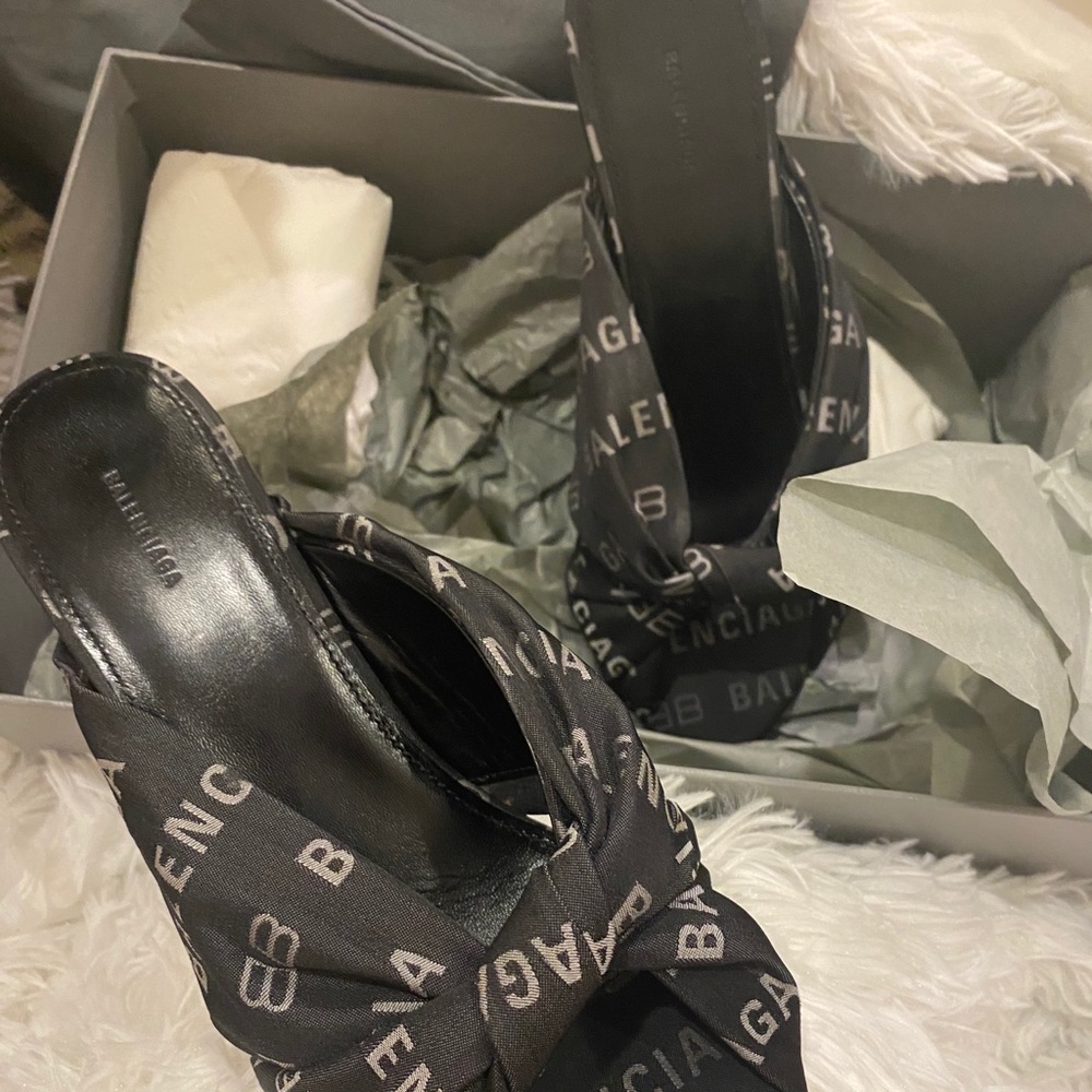 Balenciaga Drapy heels - Picture 7 of 8
